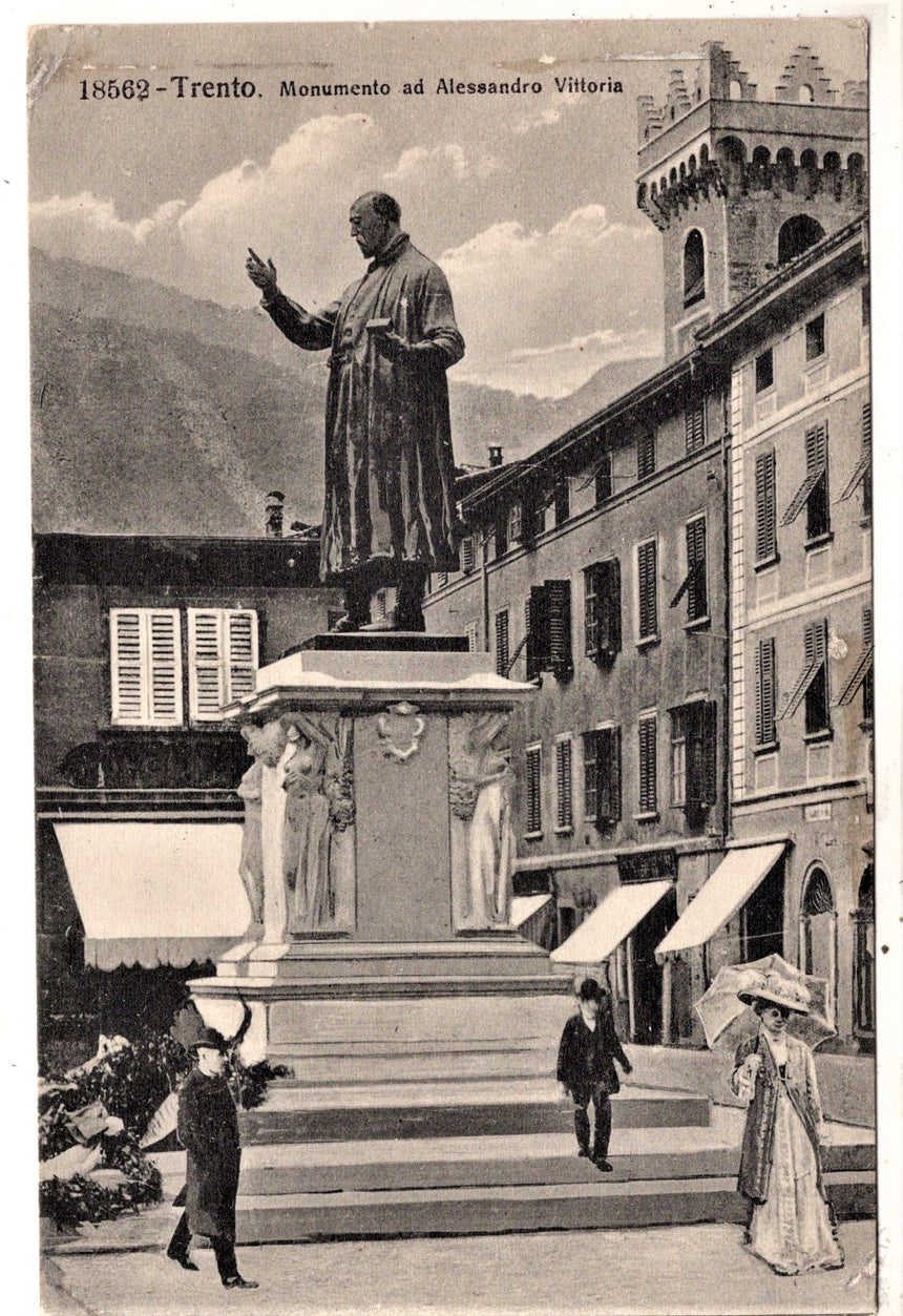 Cartolina antica Trento monumento a A. Vittoria