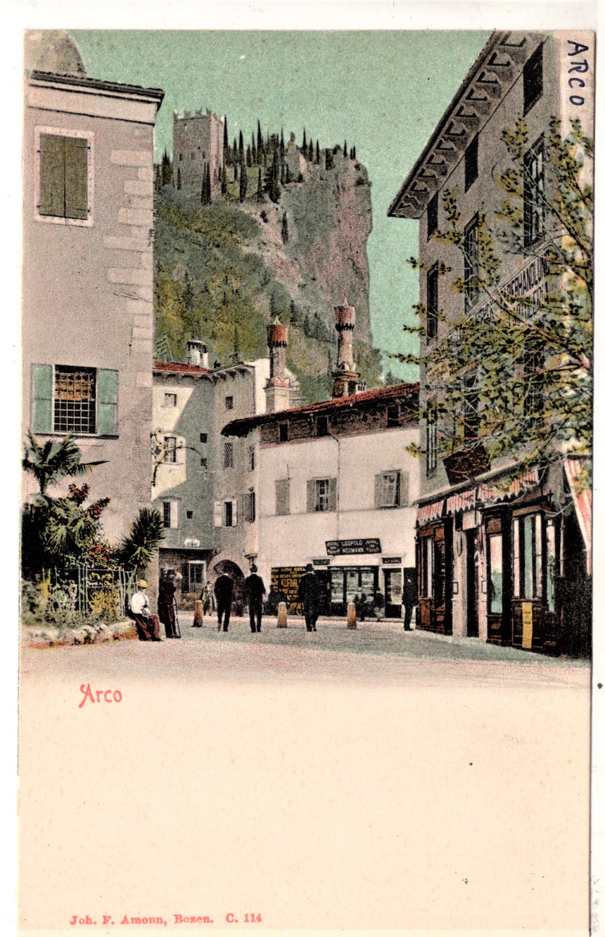 Cartolina antica Arco Trento particolare con negozio Leopold