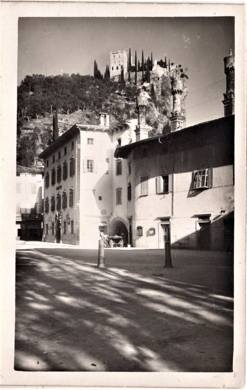 Cartolina antica Arco Trento il Municipio