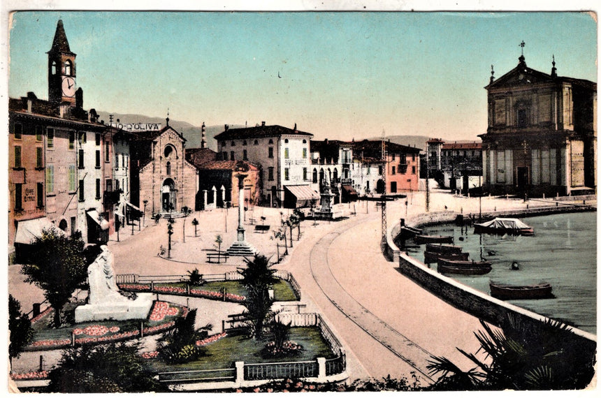 Cartolina antica Maderno sul Garda la piazza scritta viag. In busta