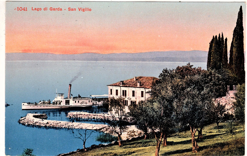 Cartolina antica Garda punta San Vigilio con traghetto