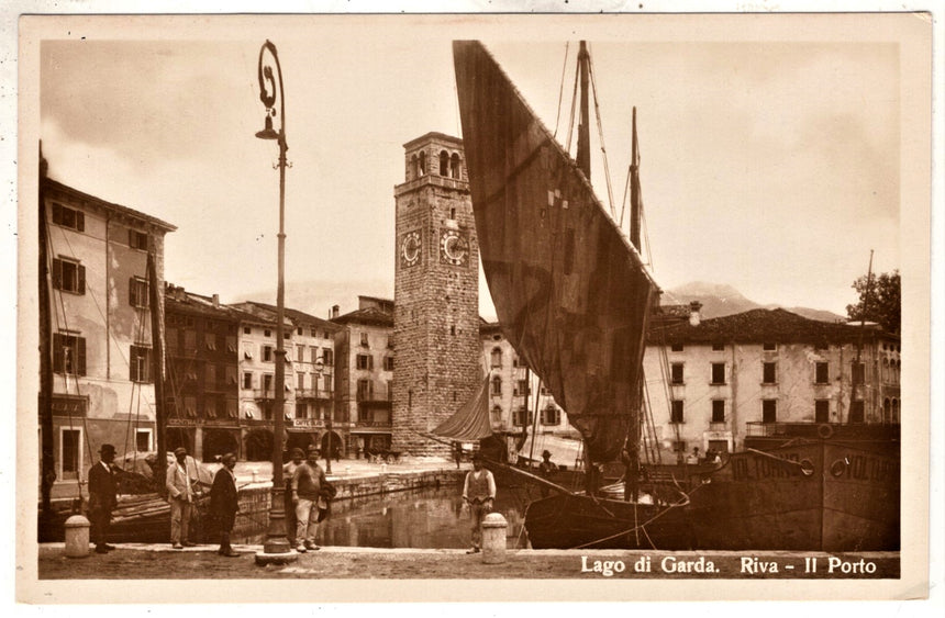 Cartolina antica Riva di Trento lago di Garda il porto