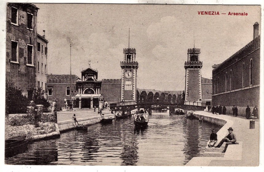 Cartolina antica Venezia Arsenale spedita senza bollo per Foggia nel 1917