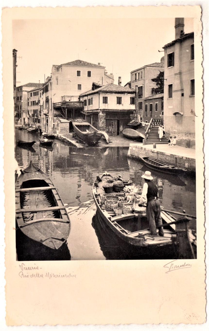 Cartolina antica Venezia Rio della misericordia