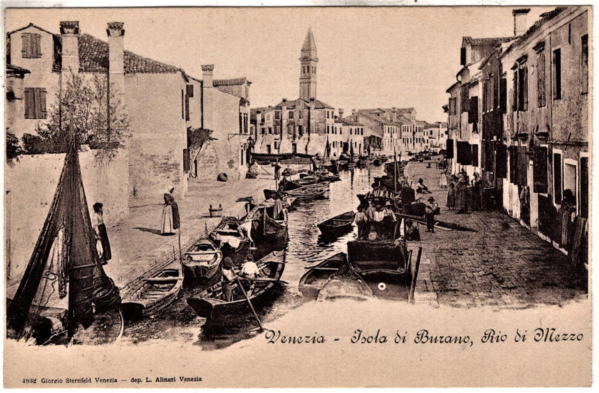 Cartolina antica Venezia isola di Burano Rio di Mezzo