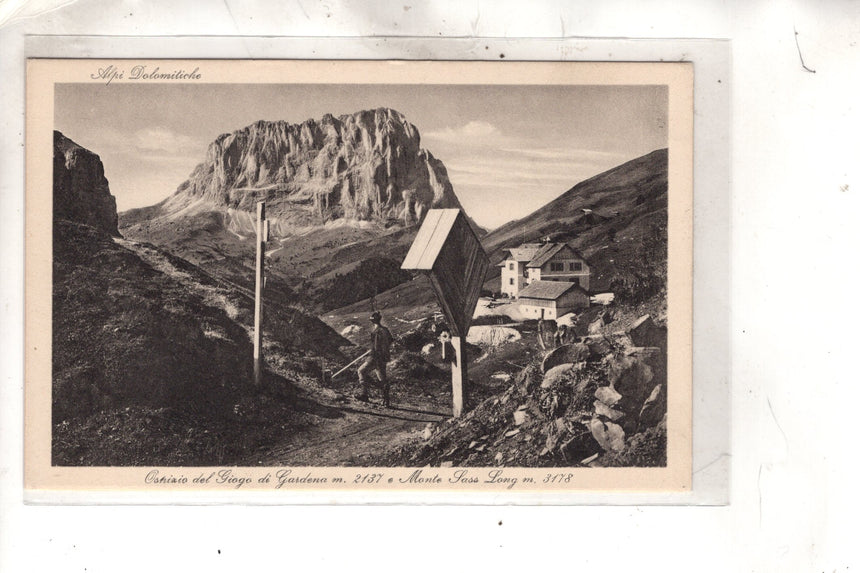Cartolina antica Dolomiti Ospizio del Giogo di Gardena e monte Sass Long