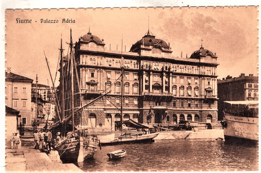 Cartolina antica Fiume palazzo Adria