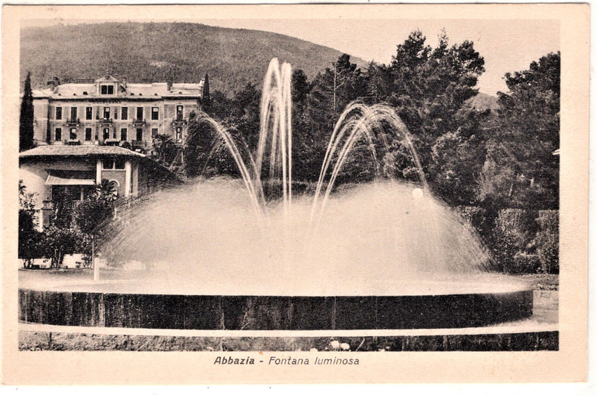 Cartolina antica Abbazia fontana luminosa Croazia