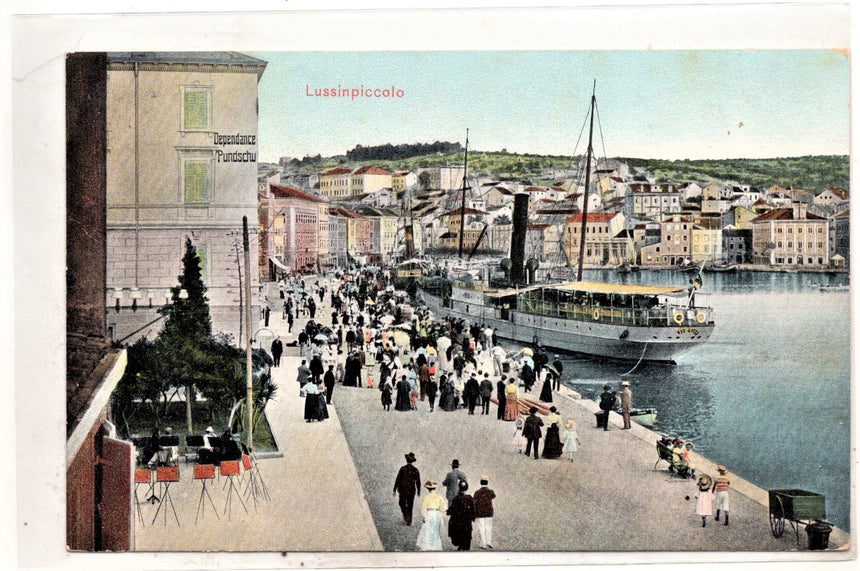 Cartolina antica Lussinpiccolo la Riva con navi Croazia