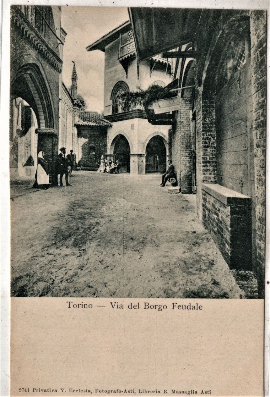 Cartolina antica Torino via del borgo Feudale