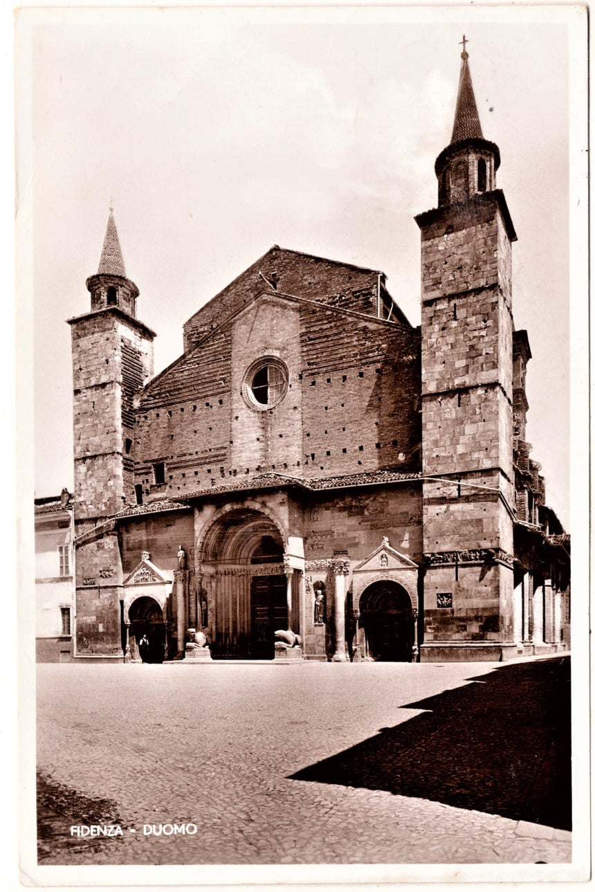 Cartolina antica Fidenza il Duomo spedita in Passiria Bolzano