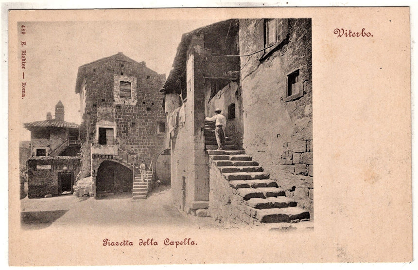 Cartolina antica Vterbo piazetta della Capella