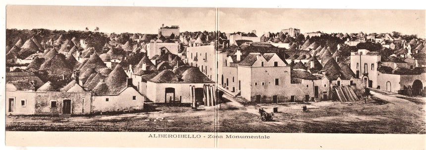 Cartolina antica Alberobello doppia zona Monumentale Bari