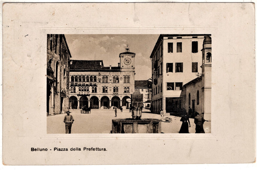 Cartolina antica Belluno piazza Prefettura