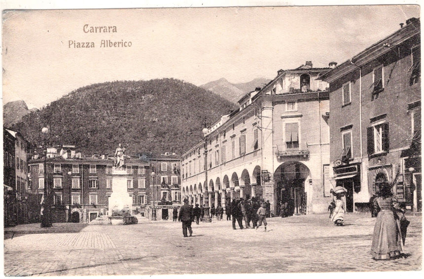 Cartolina antica Carrara piazza Alberico sped. A Paris