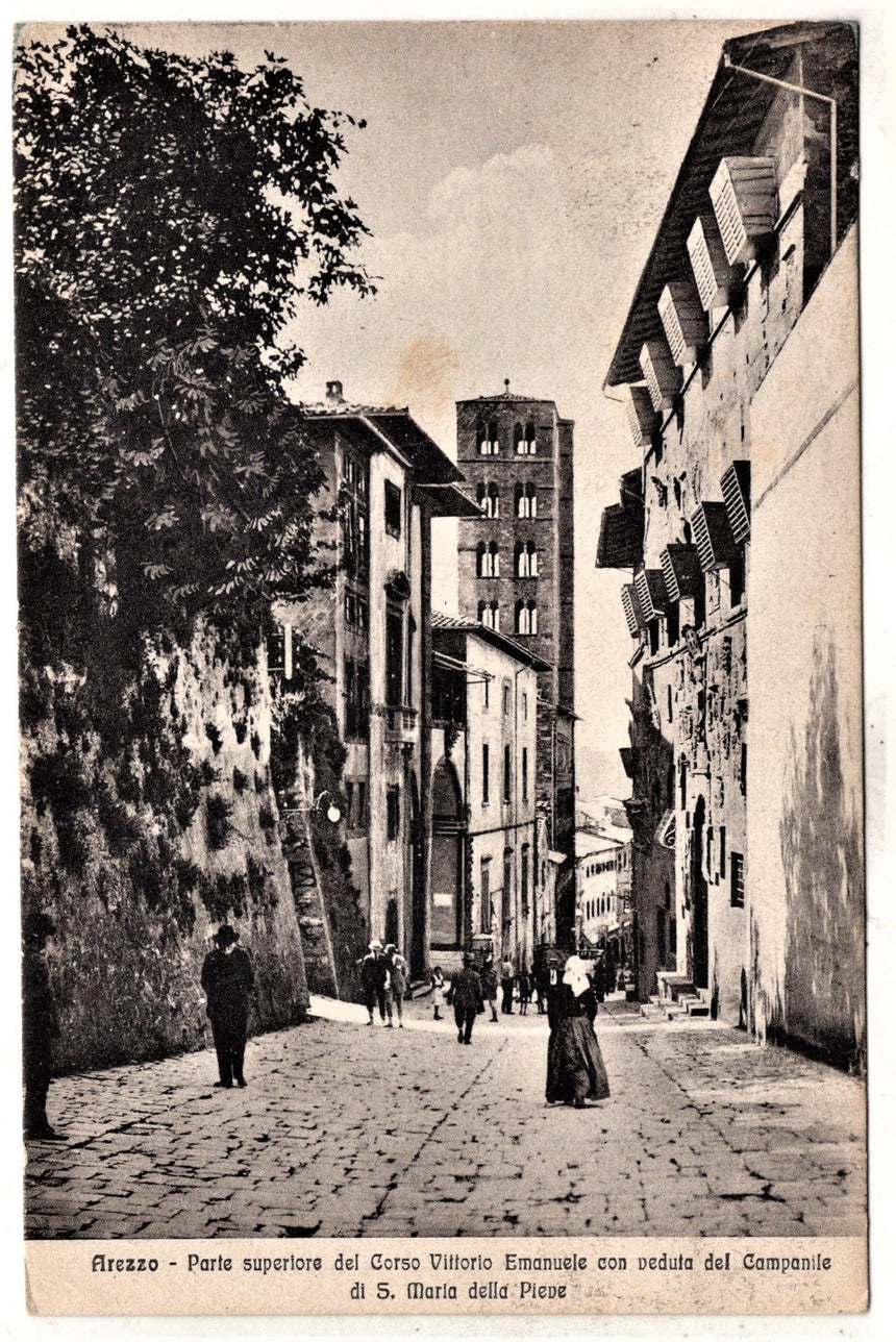 Cartolina antica Arezzo Corso Vittorio Emanuele e campanile S.Maria della Pieve