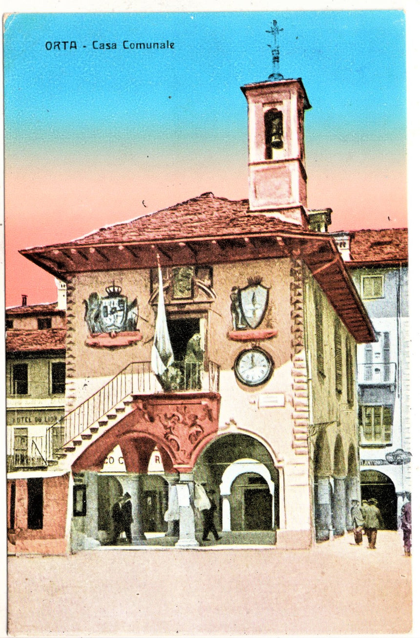 Cartolina antica Orta casa comunale