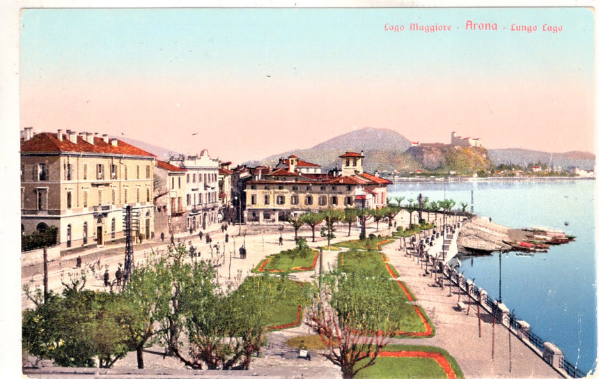 Cartolina antica Arona lago Maggiore il lungolago