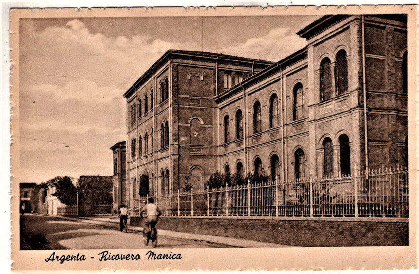 Cartolina antica Ferrara Ricovero Manica