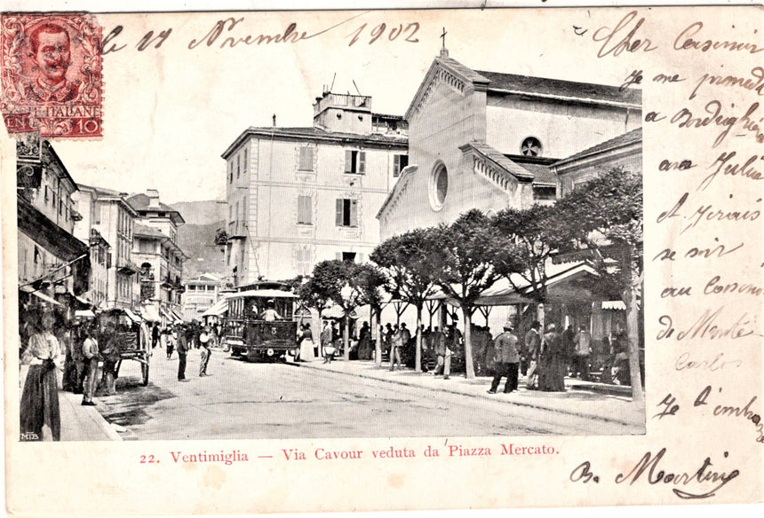 Cartolina antica Ventimiglia via Cavour da piazza mercato