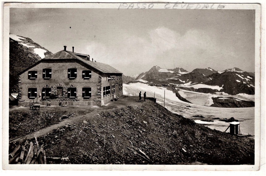 Cartolina antica la capanna Gianni Casati al passo Cividale Udine