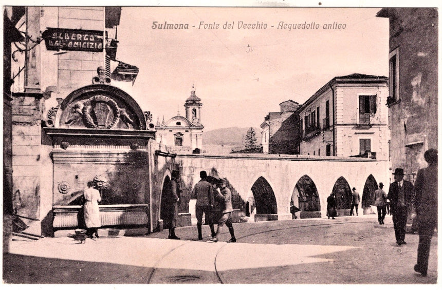 Cartolina antica Sulmona fonte del Vecchio