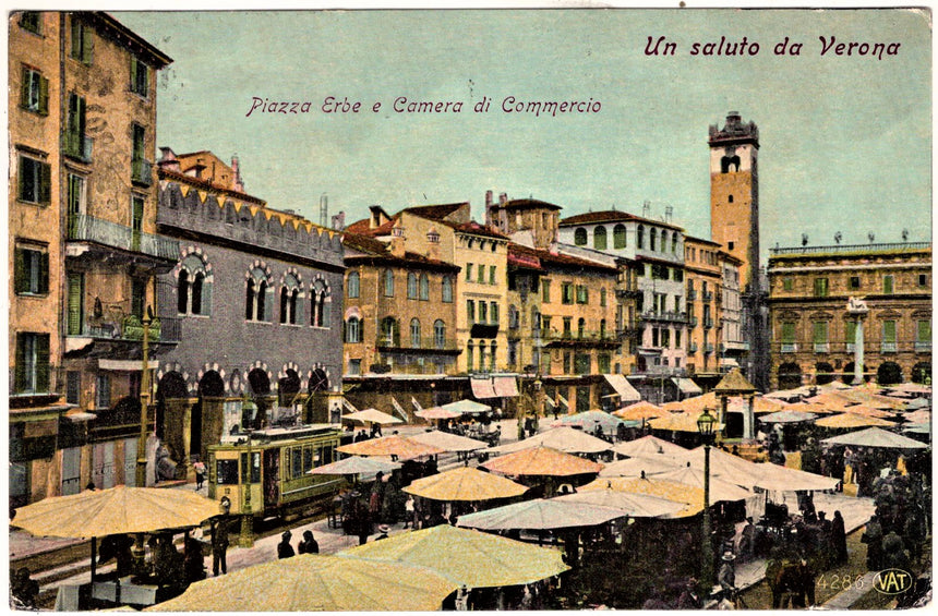 Verona piazza Erbe e camera commercio