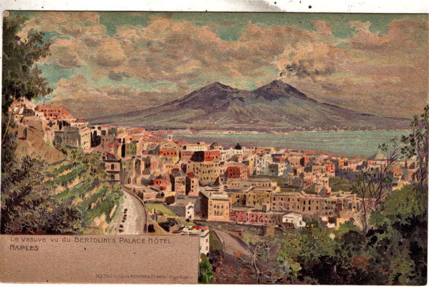 Napoli il Vesuvio dal Palace Hotel