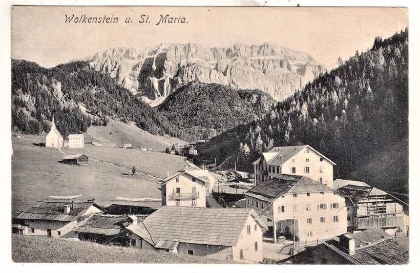 Sudtirol Alto Adige Wolkenstein mit St. Maria