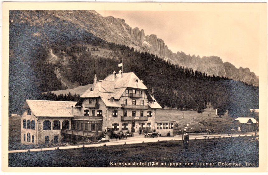 Sudtirol Alto Adige Hotel Carezza Karerpasshotel gegen Latemar