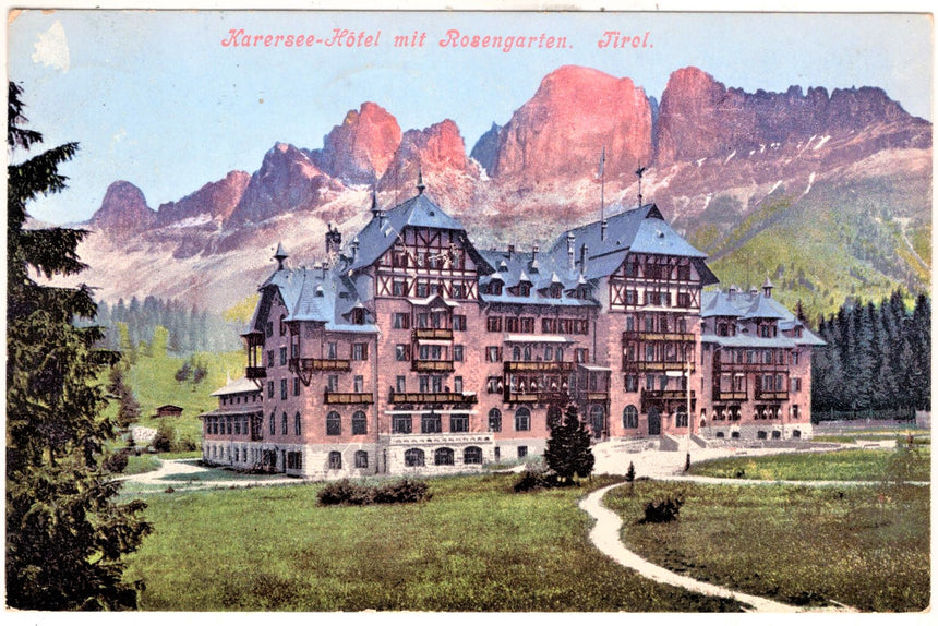 Sudtirol Alto Adige Hotel Carezza Karerpasshotel gegen Latemar