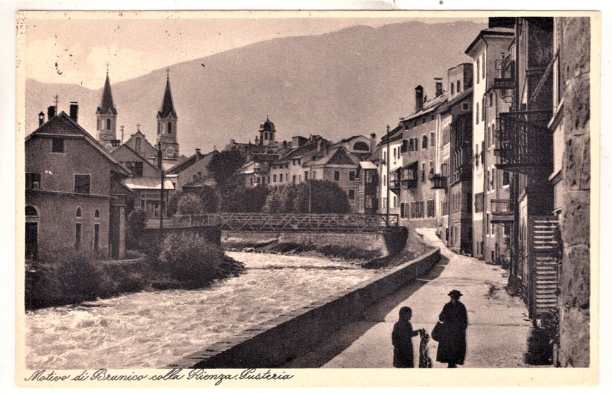 Sudtirol Alto Adige motivo di Brunico col Rienza