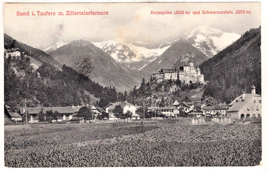 Sudtirol Alto Adige Sand in Taufers mit schloss Taufers