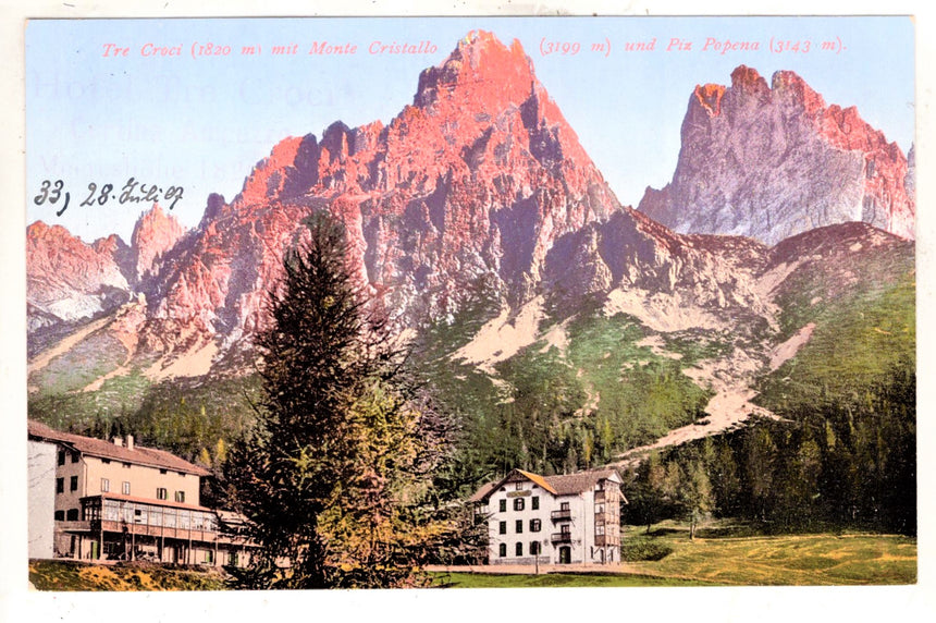 Sudtirol Alto Adige Tre Croci con monte Cristallo Dolomiti