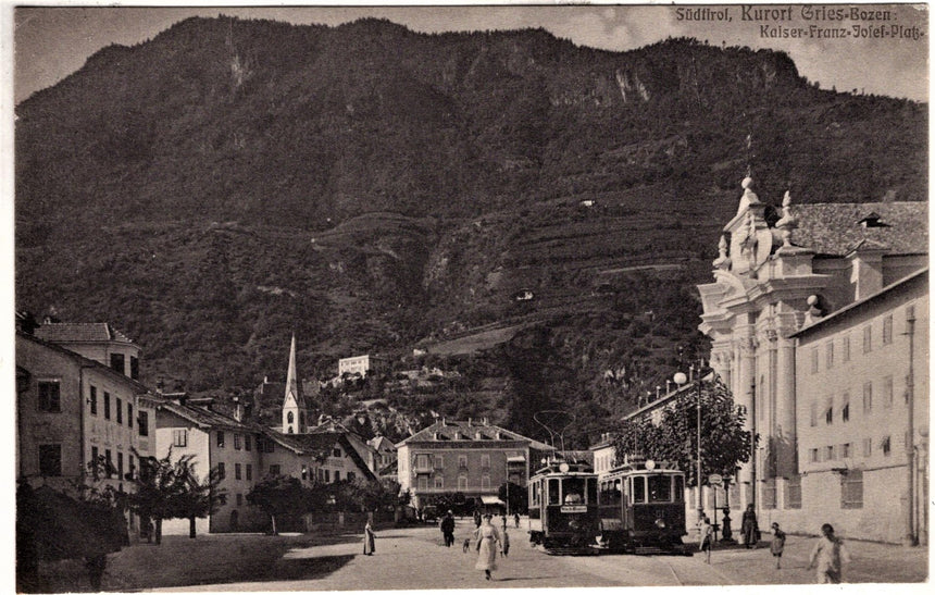 Cartolina Sudtirio Alto Adige Bolzano Bozen Tram in piazza Franz Josef Gries | Collezionissimo. Cartolina firmata e viaggiata