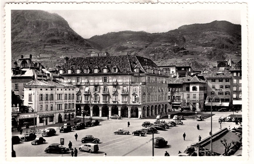 Cartolina Sudtirol Alto Adige Bolzano Bozen Waltherplatz Bolzano piazza Walter | Collezionissimo