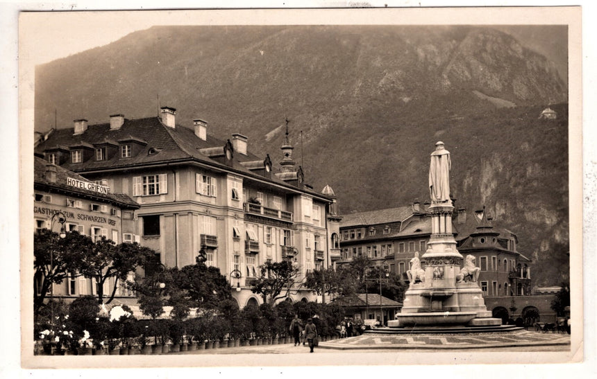 Cartolina Sudtirol Alto Adige Bolzano Bozen Waltherplatz Bolzano piazza Walter | Collezionissimo. Cartolina firmata e viaggiata