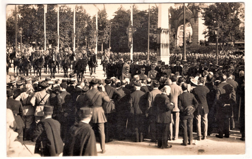 Cartolina Militare Seconda Guerra Mondiale Francia festa per la vittoria | Collezionissimo