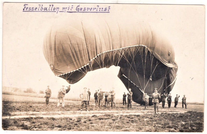 Cartolina Militare Seconda Guerra Mondiale Fesselballon mit Gasverlzzst | Collezionissimo