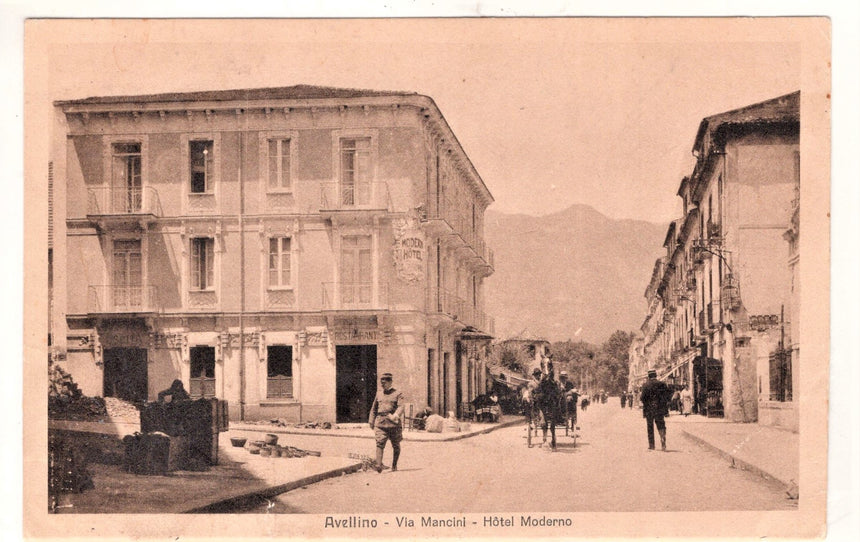 Cartolina Avellino via Mancini hotel Moderno | Collezionissimo