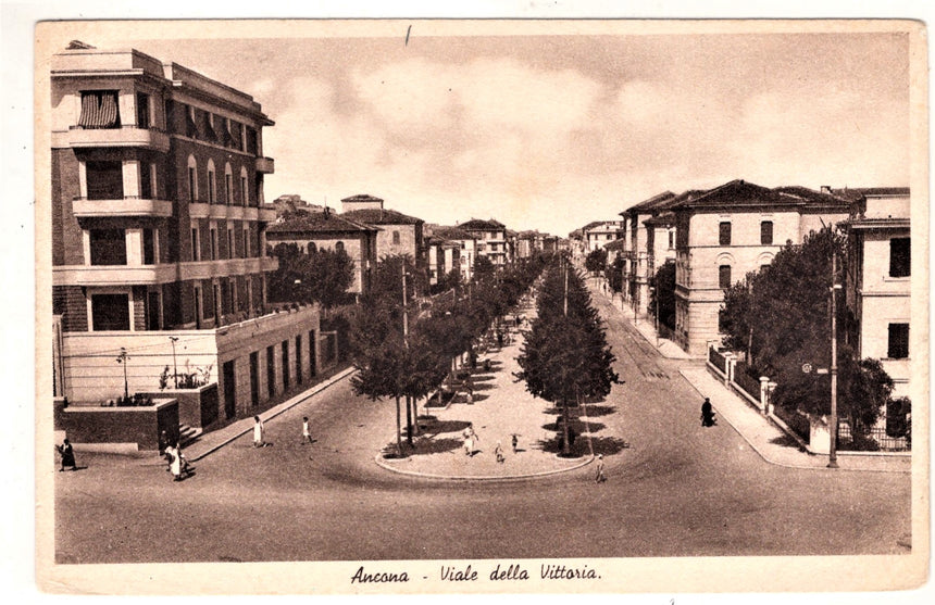 Cartolina Ancona viale Vittoria | Collezionissimo