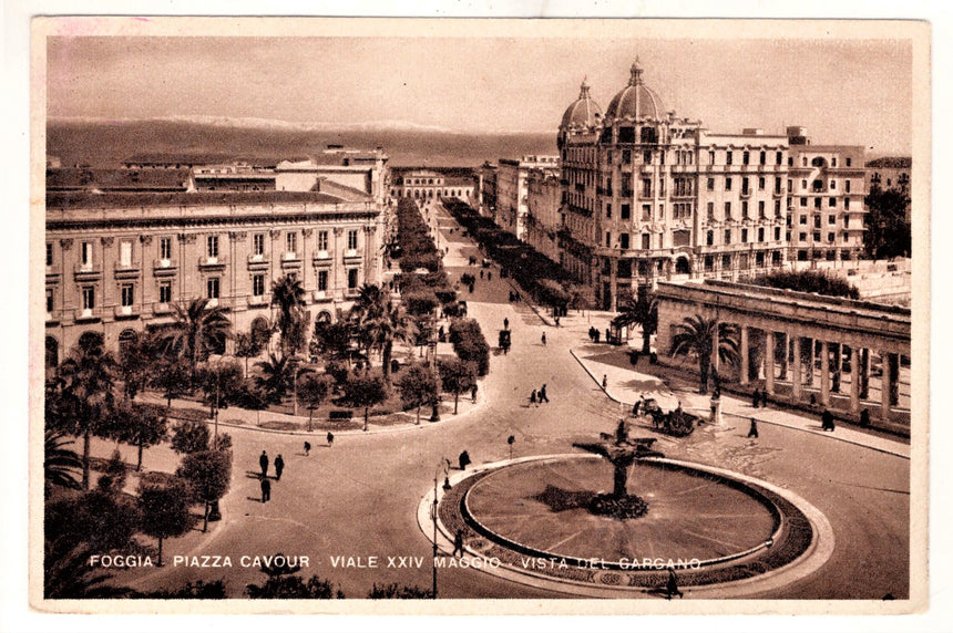 Cartolina Foggia piazza Cavour | Collezionissimo