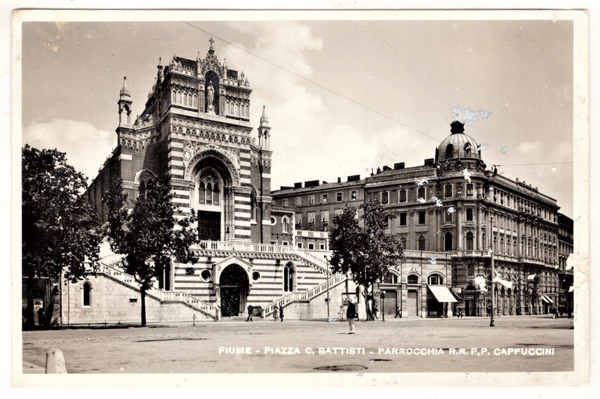 Cartolina Fiume piazza C.Battisti | Collezionissimo