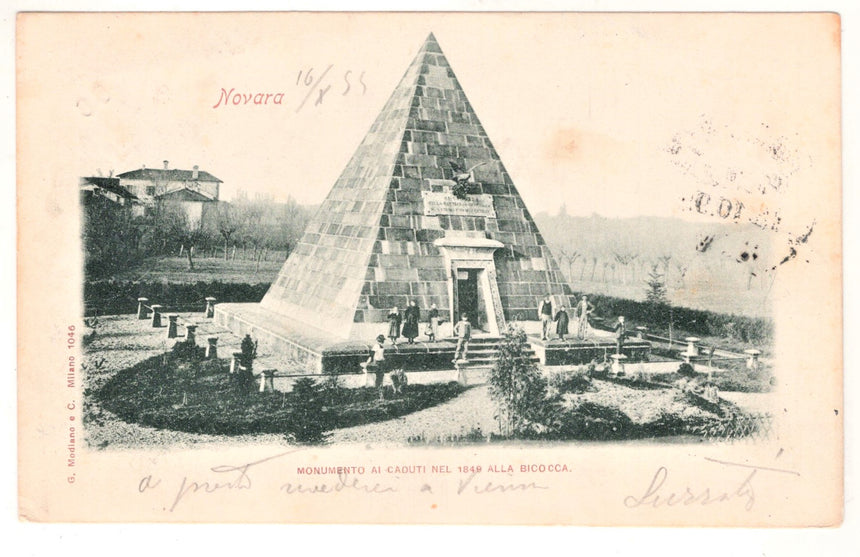 Cartolina Novara la piramide monumento ai Caduti | Collezionissimo