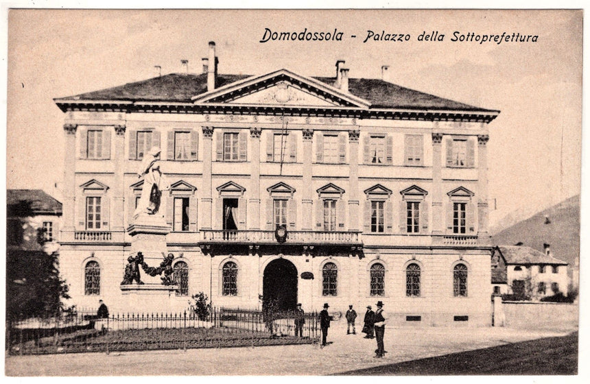 Cartolina Domodossola palazzo Sottopretura | Collezionissimo