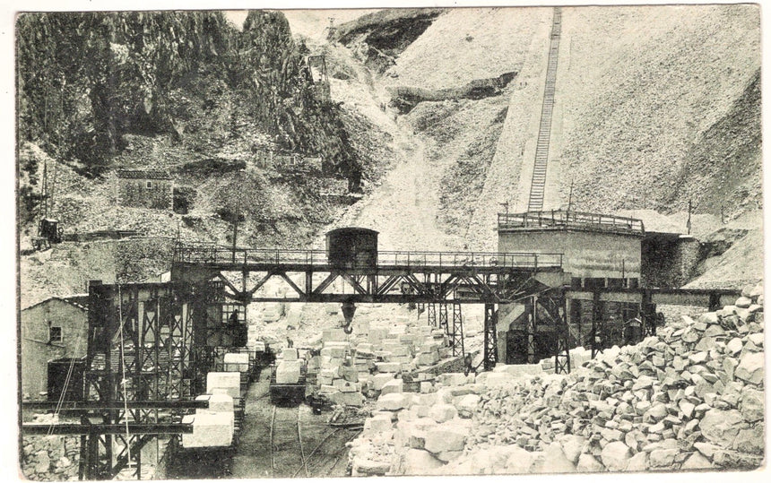 Cartolina Carrara le cave stazione di Ravaccione | Collezionissimo