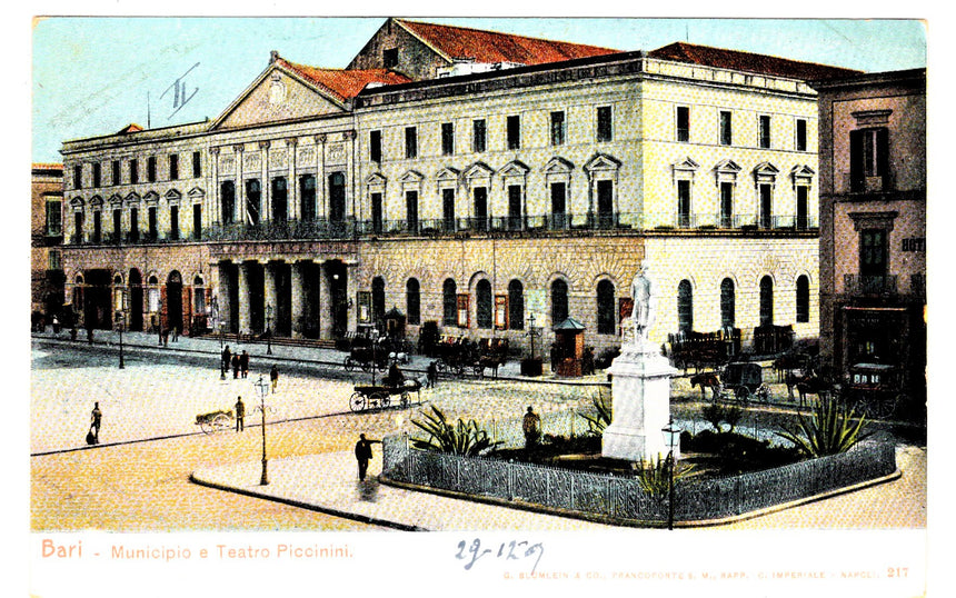 Cartolina Bari Municipio e teatro Piccinini | Collezionissimo