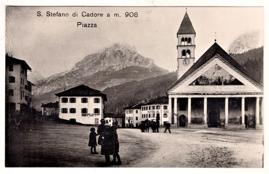 Cartolina Belluno San Stefano di Cadore la Piazza trattoria al cacciatore | Collezionissimo