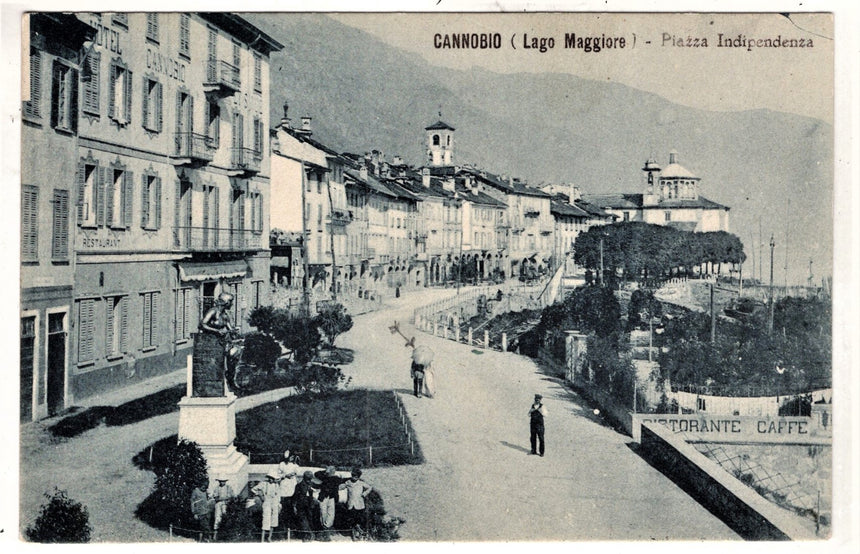 Cartolina Lago Maggiore Verbania Cannobio piazza Indipendenza | Collezionissimo