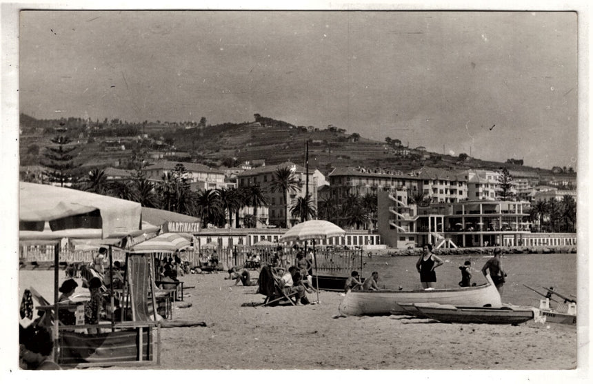 Cartolina Imperia San Remo la spiaggia | Collezionissimo